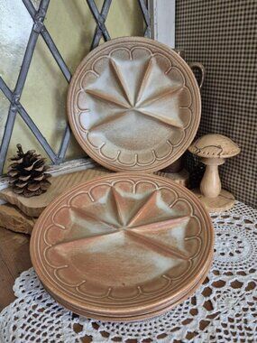 BEAUCE POTTERY Vintage Divided Fondue Plates - Beauceware Set of 4